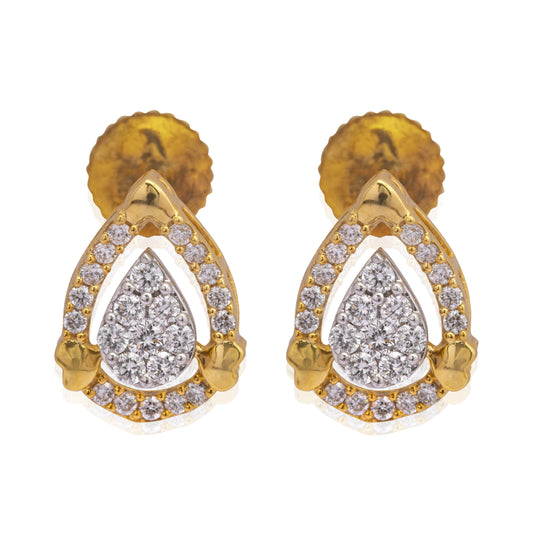Glittering Teardrop Diamond Stud