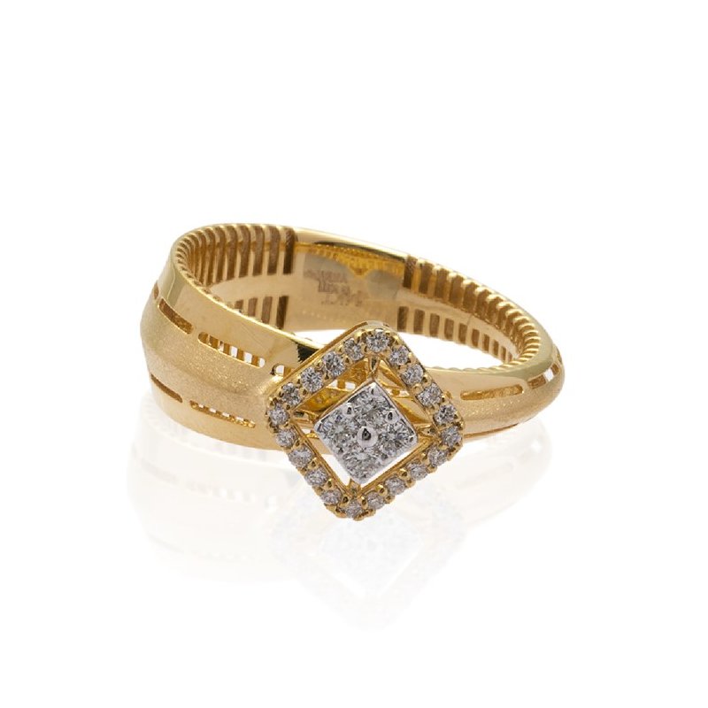 Noel Diamond Ring