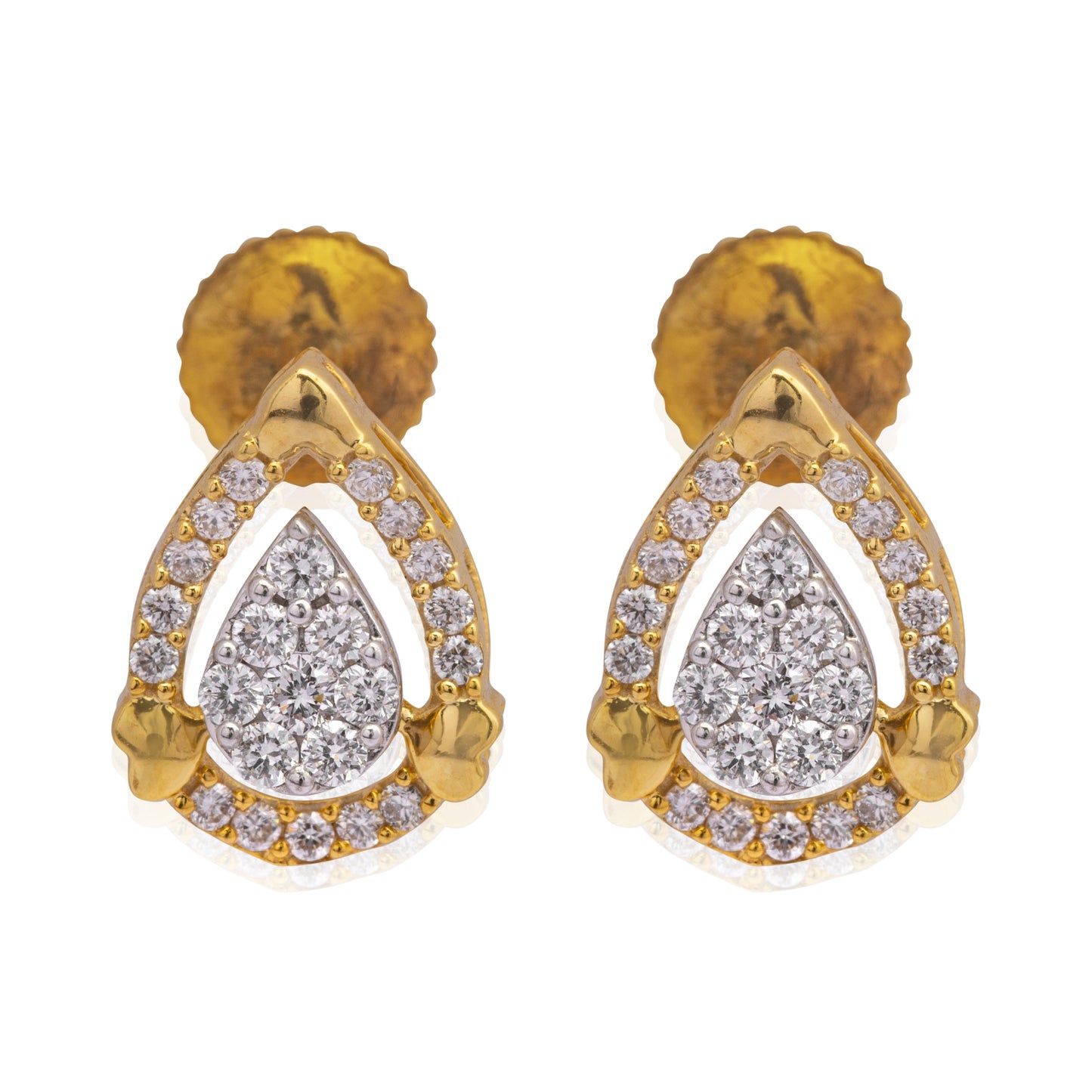 Glittering Teardrop diamond stud