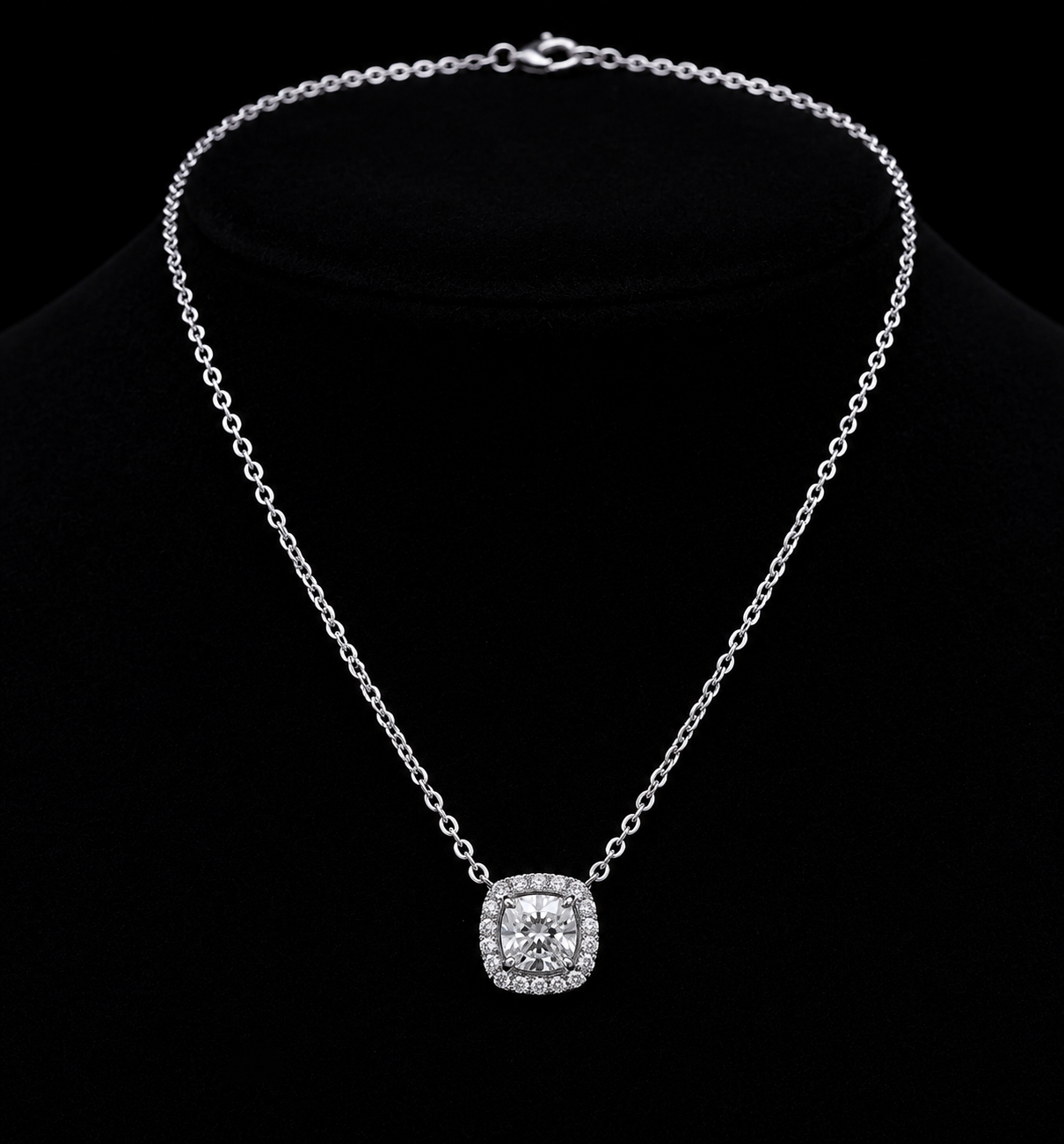 Aaradhya Cushion Necklace