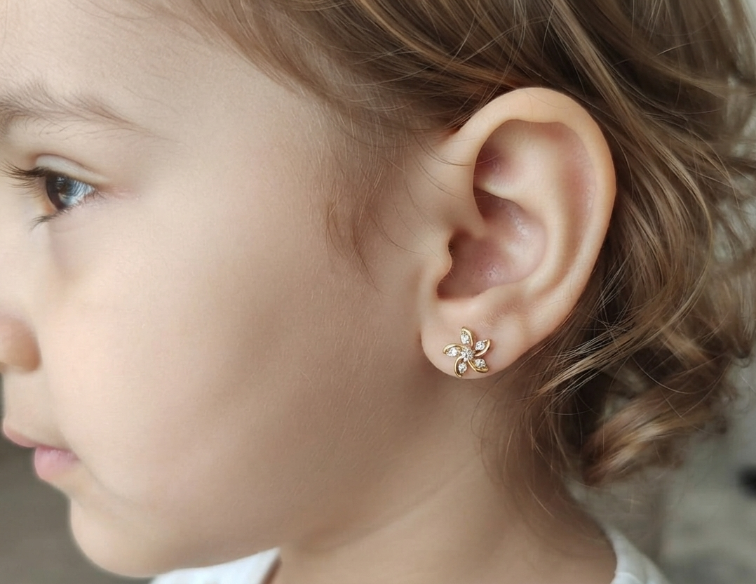 Pixie Flower Diamond Stud