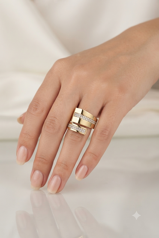 Lavish Hat Diamond Ring