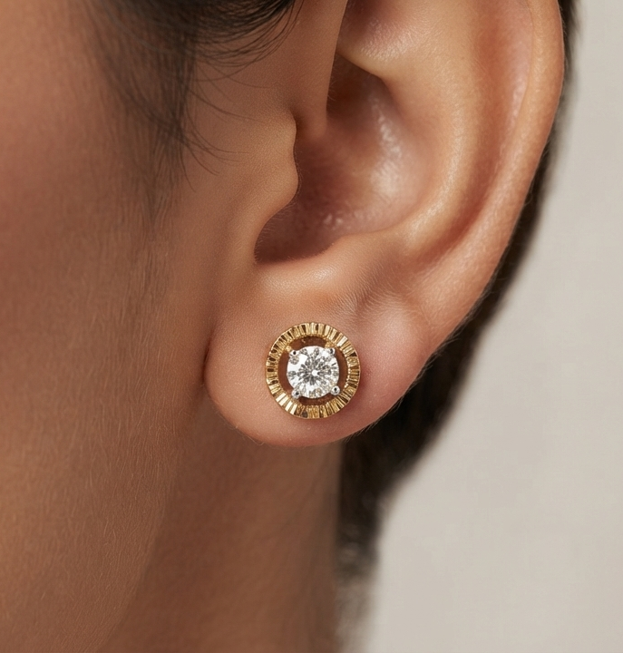 Halo Diamond Stud