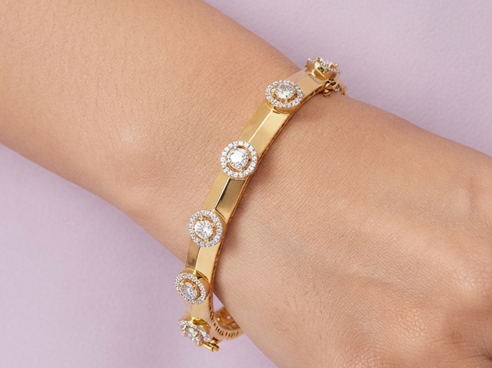 Glittering Florid Diamond Kada