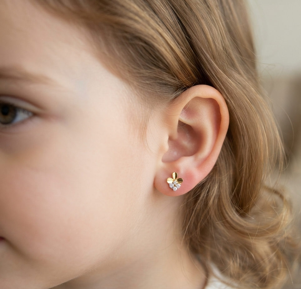 Chandrika Diamond Stud
