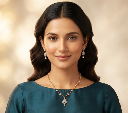 Motif Diamond Pendant Earring Set