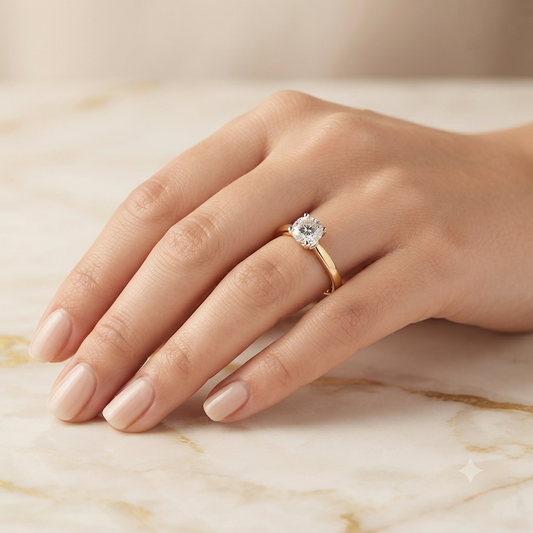 Minimalistic Solitaire Ring