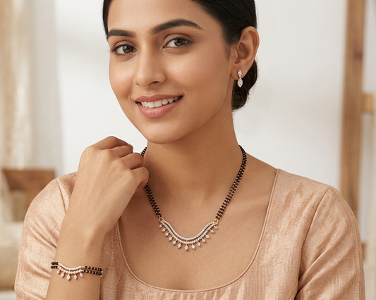 Lattice Diamond Pendant