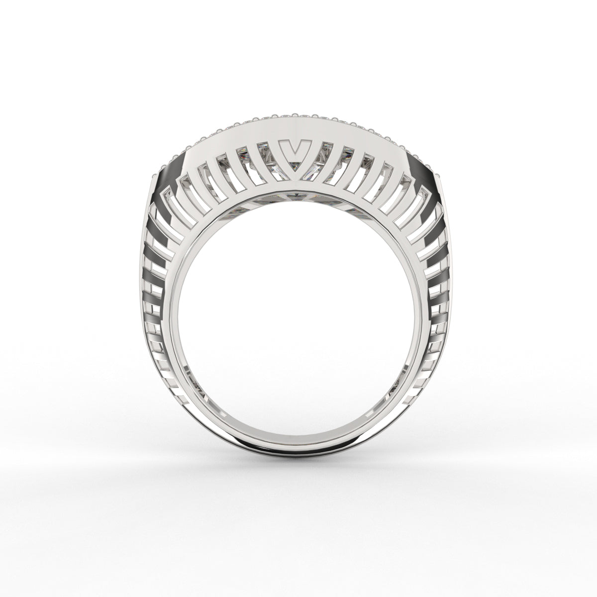 Solitaire Shimmering Eye Ring