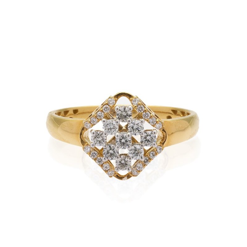 Luxurious Art Deco Diamond Ring