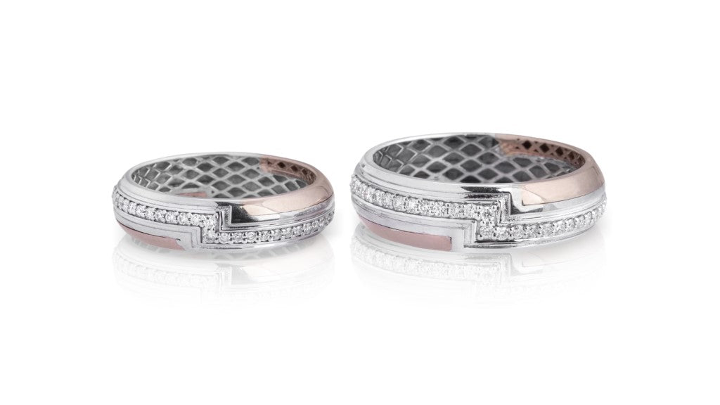 Parallel Universe Diamond Couple Rings