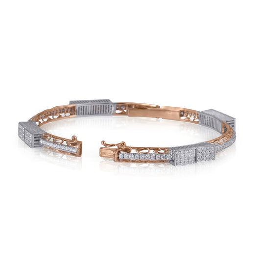 Della mode diamond bangle